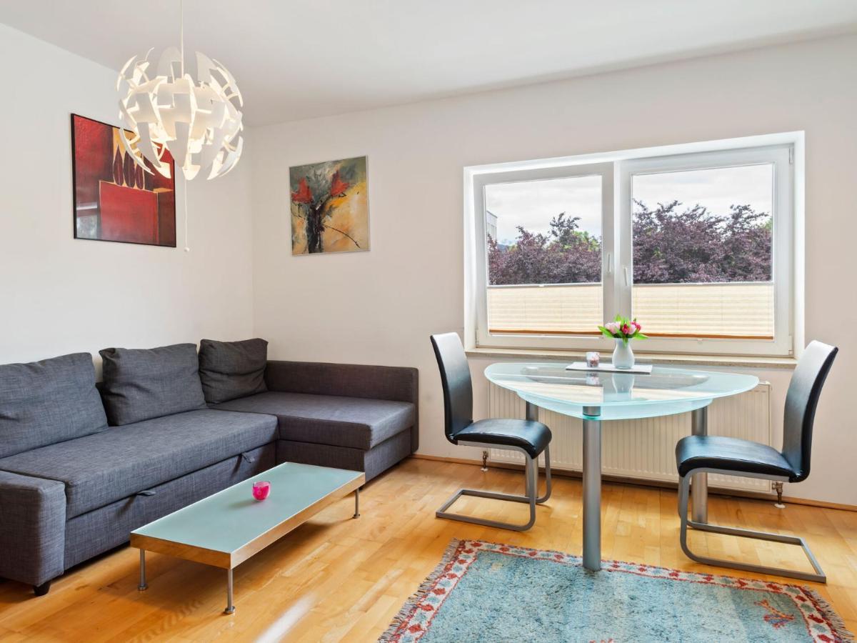 Elegant Apartment in Innsbruck near Golden Roof Exterior foto