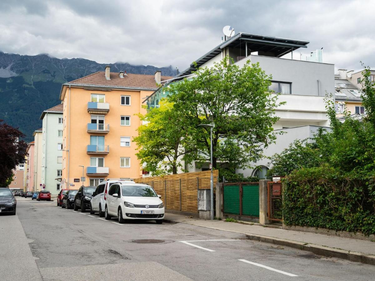Elegant Apartment in Innsbruck near Golden Roof Exterior foto