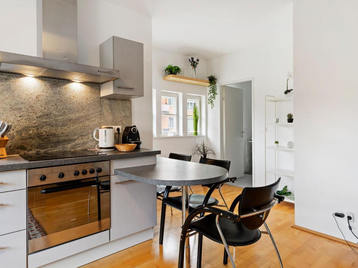 Elegant Apartment in Innsbruck near Golden Roof Exterior foto